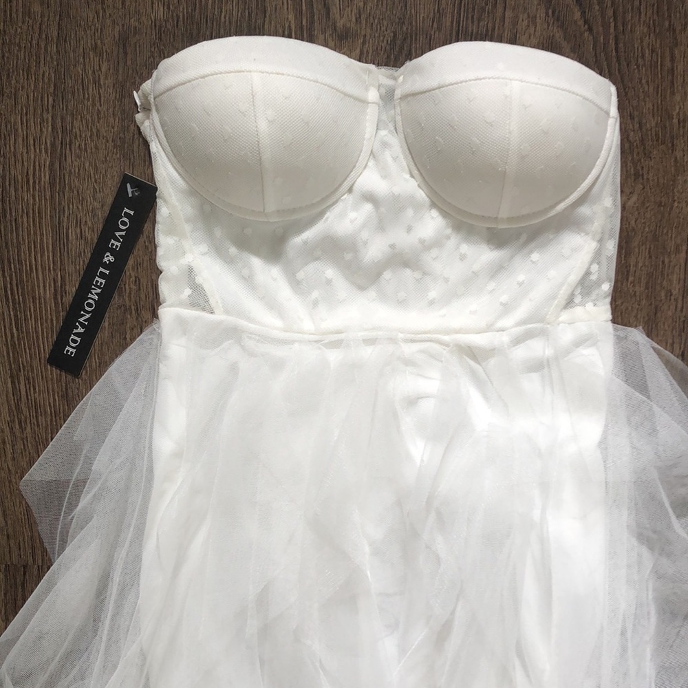 Love & Lemonade Layered Ruffle Mesh Wedding Dress - Picture 4 of 5